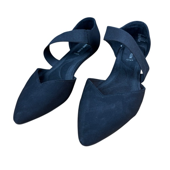 Anne Klein Women’s Oksanna Black Asymmetrical Pointed Toe Flats Sz 7.5 **see pic - Picture 1 of 9